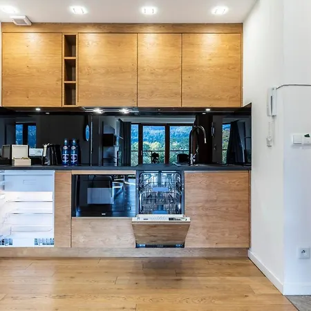 Mountain Base Bellissimo Apartment *