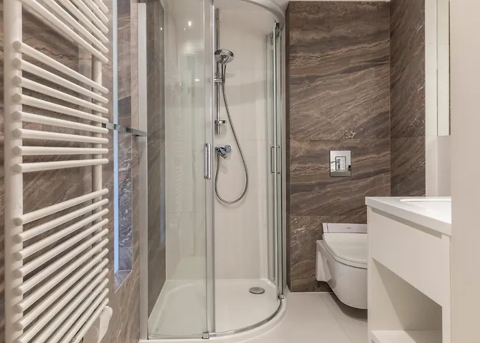 Mountain Base Bellissimo